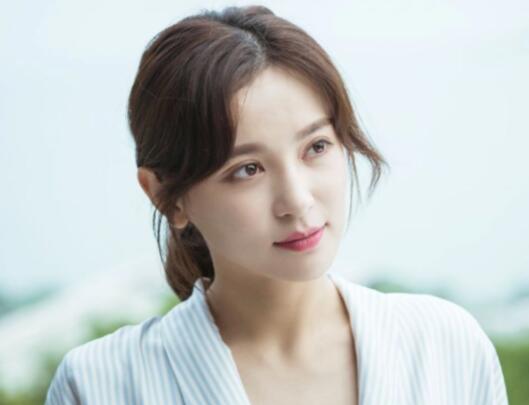 施詩是安徽哪里人 施詩身高多少?