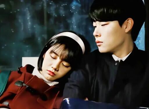 請(qǐng)回答1988正煥當(dāng)飛行員了嗎?