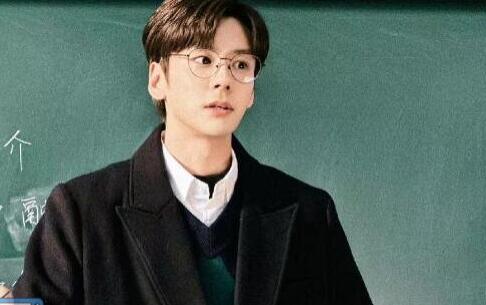 以愛為營喻游喜歡女主嗎