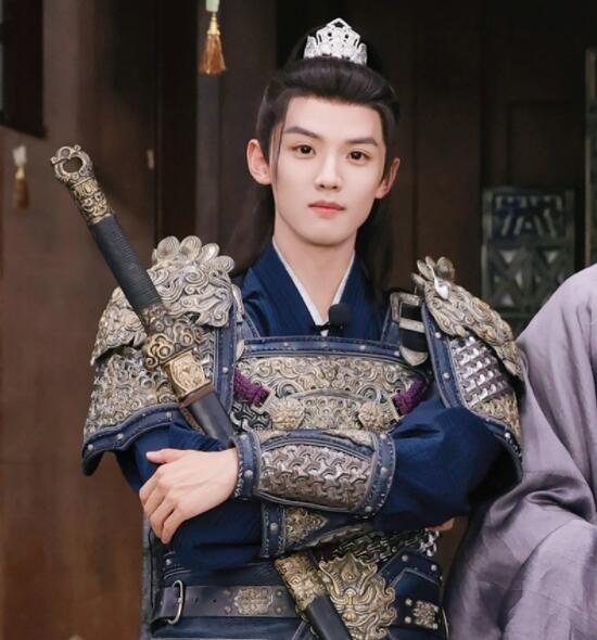 燕臨和謝危什么關(guān)系 謝危身世什么?