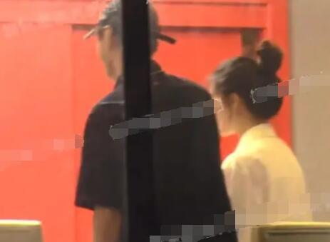 劉些寧何與怎么認(rèn)識(shí)的