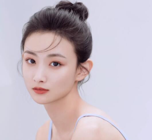 要久久愛藍(lán)亦菲扮演者方悅喬個(gè)人資料介紹