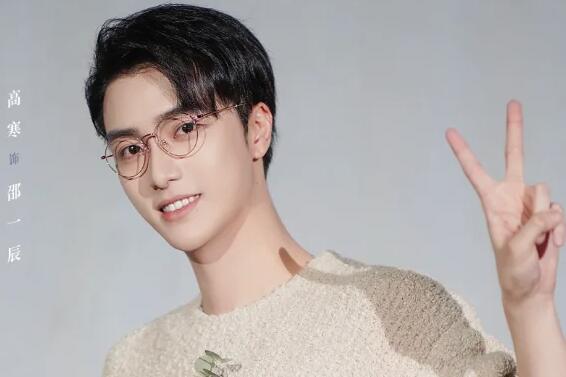 你比星光美麗邵一辰跟誰在一起了