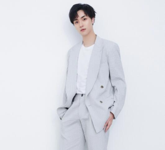 你比星光美麗邵一辰扮演者高寒個(gè)人資料介紹