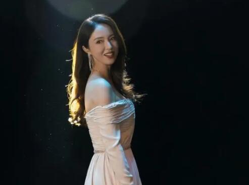 以愛(ài)為營(yíng)宋樂(lè)嵐和時(shí)宴是親姐弟嗎