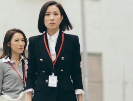 新聞女王佘詩曼配音是誰