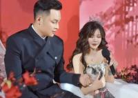 韓安冉和小豬什么時(shí)候離的婚