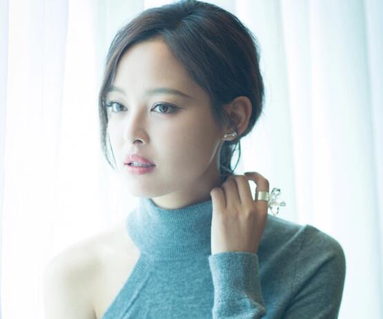 辛芷蕾為什么一直打噴嚏