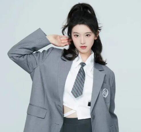 包晨希經(jīng)紀(jì)公司是哪家 包晨希個(gè)人簡(jiǎn)歷