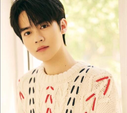 曾柯瑯是富二代嗎 曾柯瑯的個(gè)人資料