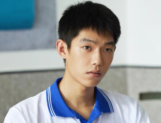 鳴龍少年李燃結(jié)局考上大學(xué)了嗎