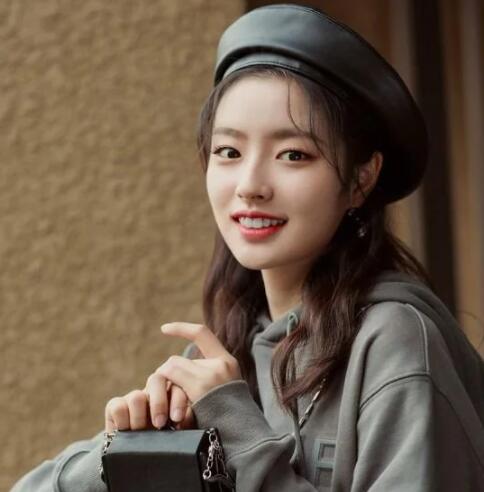 徐若晗家里是干嘛的 徐若晗個(gè)人資料介紹