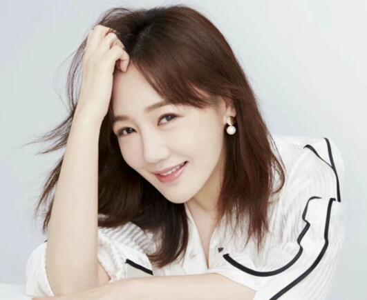 薛佳凝多大了 薛佳凝個人資料簡介