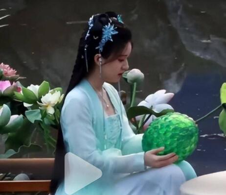 神隱阿音的妹妹飾演者是誰