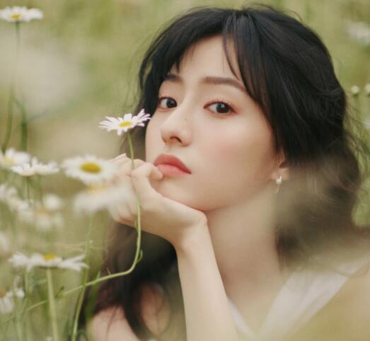 胡連馨94年的嗎 胡連馨個(gè)人簡(jiǎn)介