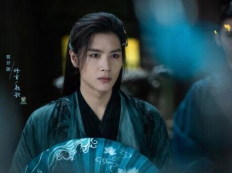 神隱修言敖歌什么關(guān)系