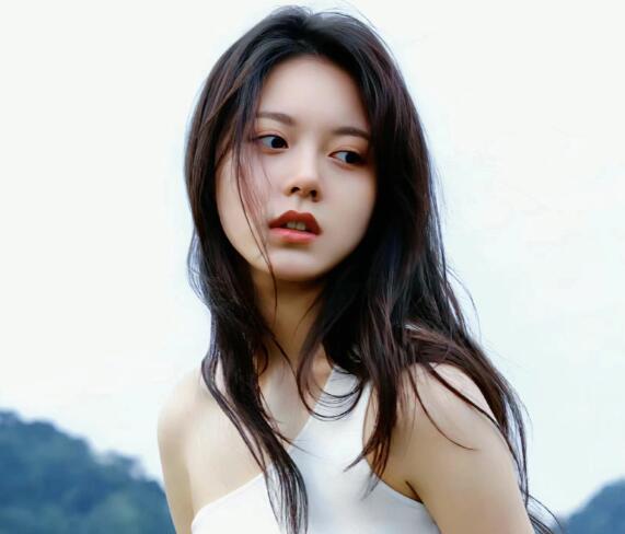 在暴雪時分女主是誰演的