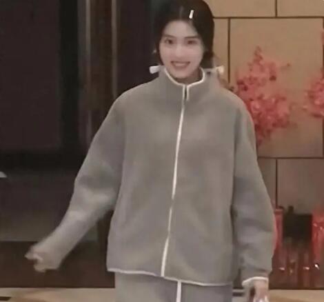 盧昱曉家里有錢嗎 盧昱曉父母是干什么的