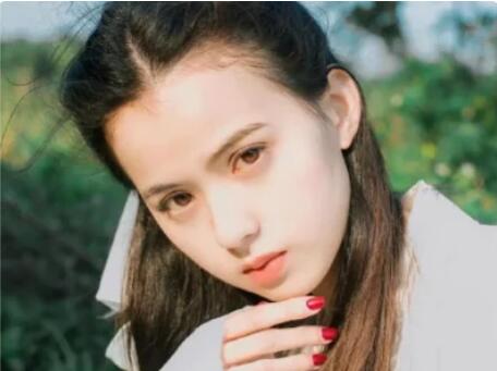 黃日瑩有男朋友嗎 黃日瑩個(gè)人資料簡(jiǎn)介