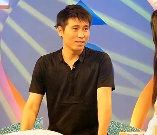 李乃文現(xiàn)任妻子是誰 李乃文今年多大了