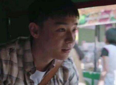 三大隊(duì)電視劇石頭是誰(shuí)演的