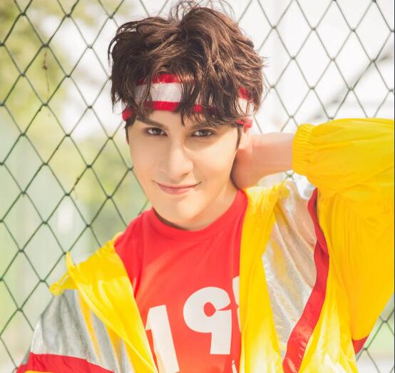 居來(lái)提·庫(kù)提來(lái)的女友是誰(shuí)