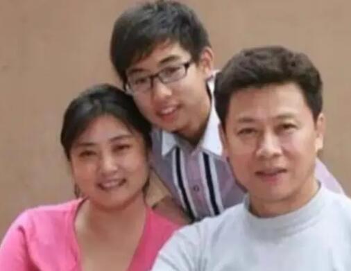 胡亞捷老婆是誰個人資料簡介