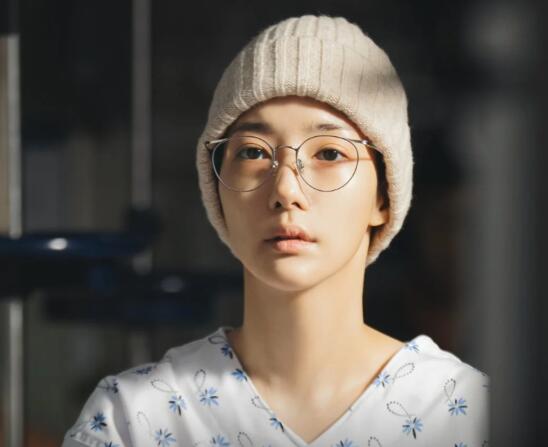 請和我的老公結(jié)婚女主為什么穿越