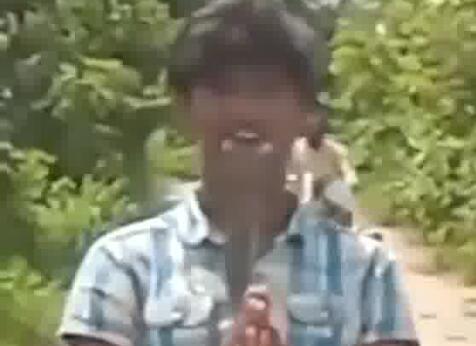 印男子將眼鏡蛇頭塞入口中被咬身亡 到底是什么情況?