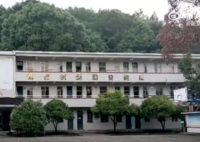 湖南一小學(xué)因招不到生關(guān)閉?校長回應(yīng) 原因竟是這樣太無奈了