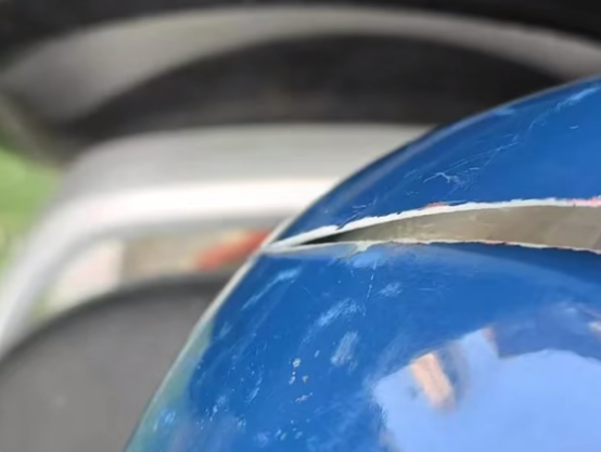 男子高空拋垃圾砸中居民致腦震蕩 究竟是怎么回事？