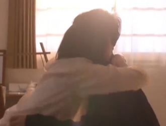 現在許多年輕人選擇“無證婚姻” 這也太反常了