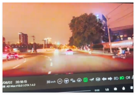 買超開車差點(diǎn)撞上闖紅燈的外賣員 內(nèi)幕曝光簡(jiǎn)直太意外了