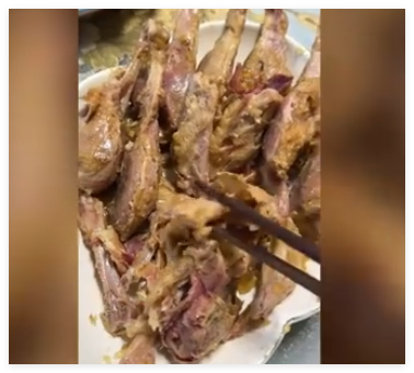 銷售的燒雞有七條雞腿?商家回應 實在太意外了