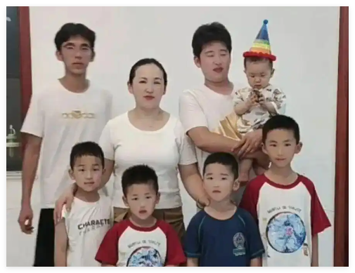 85后夫妻16年生6個兒子:想要女兒 內(nèi)幕曝光簡直太意外了